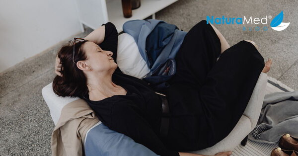 Skroťte príznaky menopauzy: ako môžu bylinky a vitamíny podporiť vašu rovnováhu